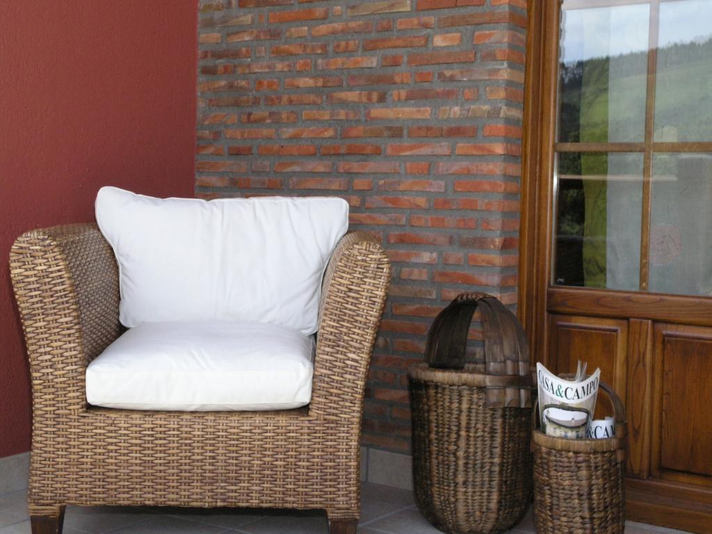 Hotel Posada La Robleda (Adults Only) Arnuero Exterior photo